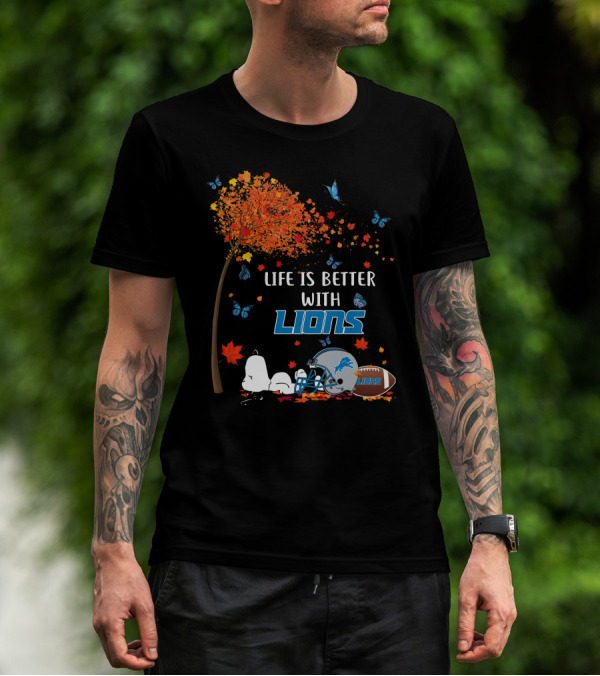 Life Is Better With Detroit Lions Autumn Leaves Football Helmet Snoopy Woodstock T-Shirt