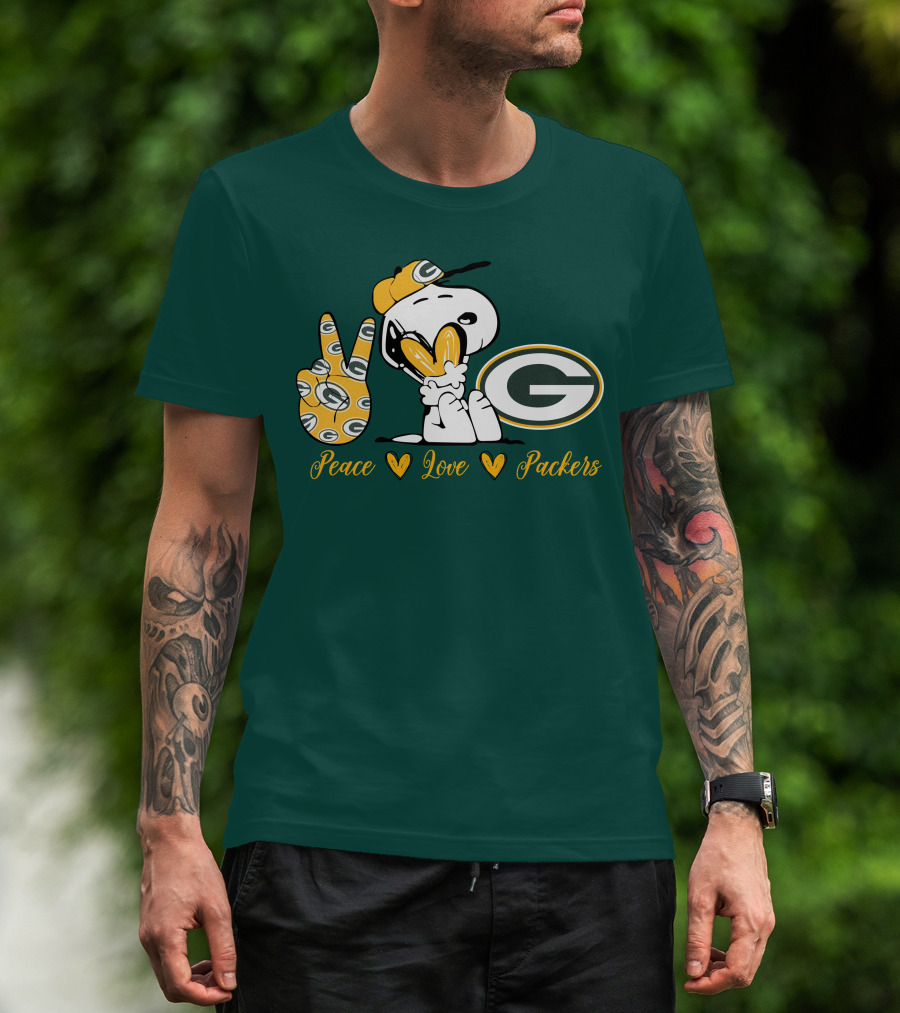 Peace Love Packers Snoopy Green Bay Packers T-Shirt