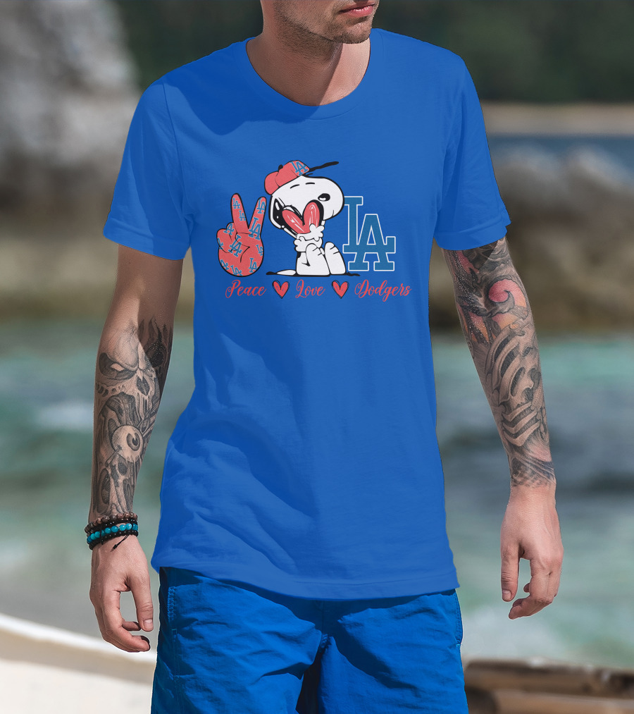 Peace Love Los Angeles Dodgers Snoopy La T-Shirt