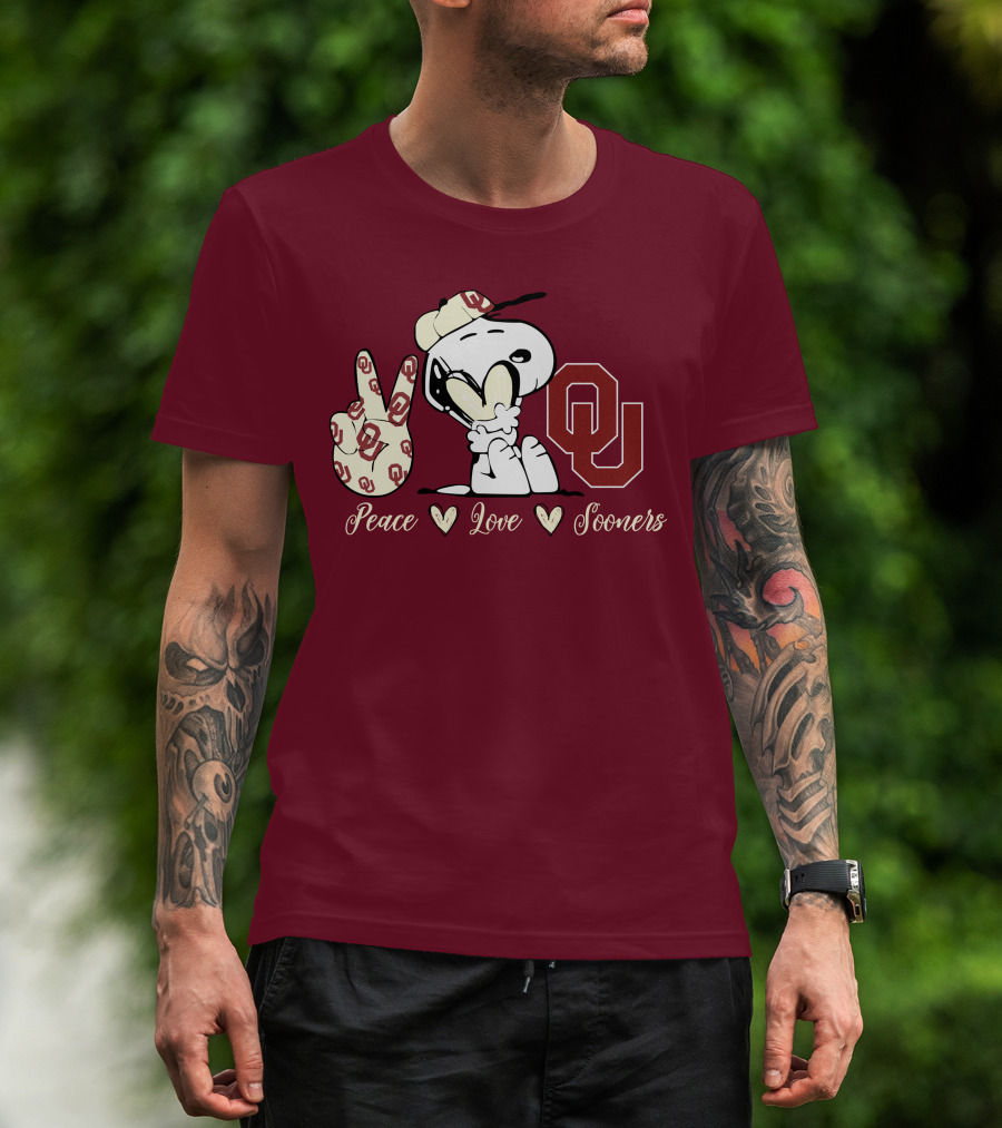 Peace Love Oklahoma Sooners Snoopy Ou T-Shirt