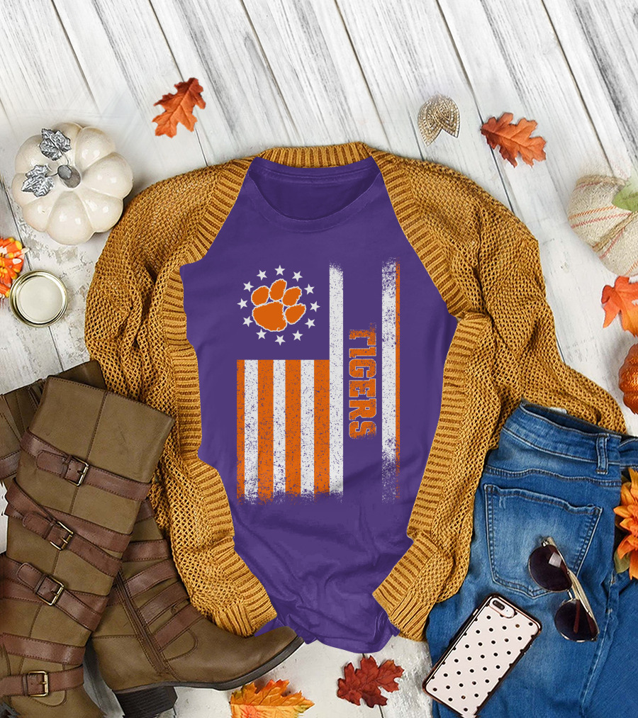 Clemson Tigers American Flag Paw Print T-Shirt