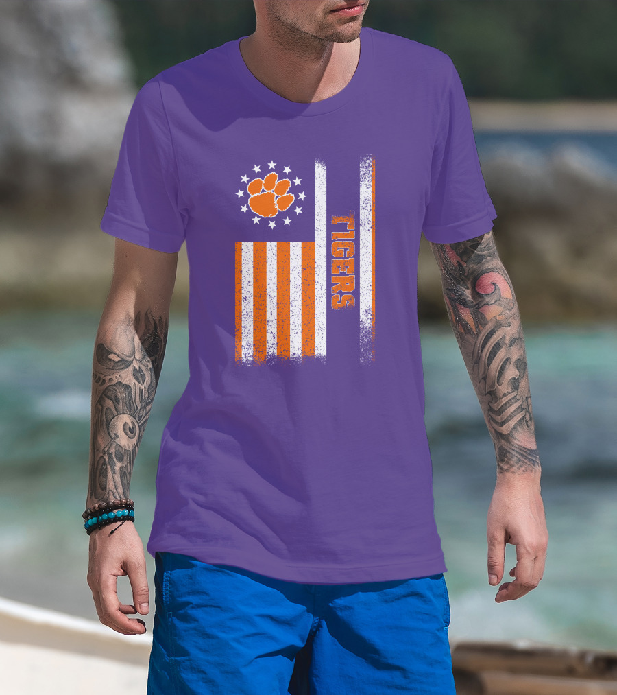 Clemson Tigers American Flag Paw Print T-Shirt