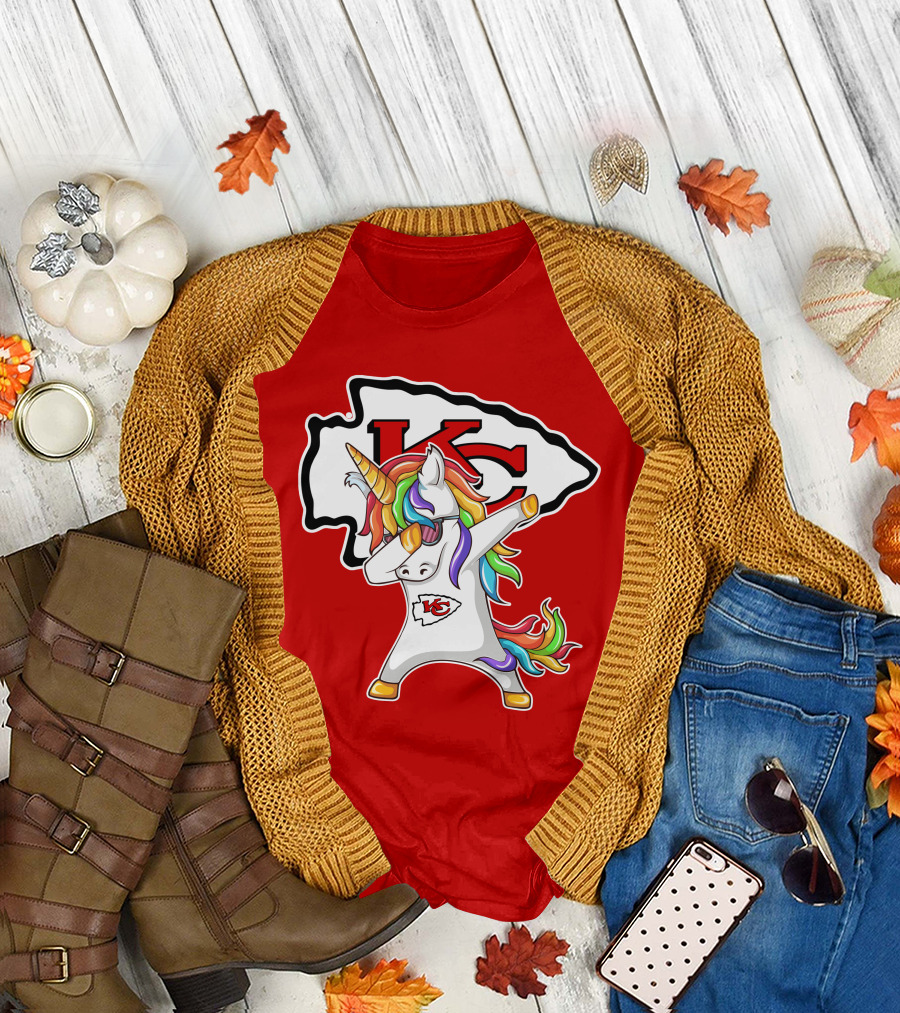 Kansas City Chiefs Unicorn Dabbing KC Logo Rainbow Mane T-Shirt