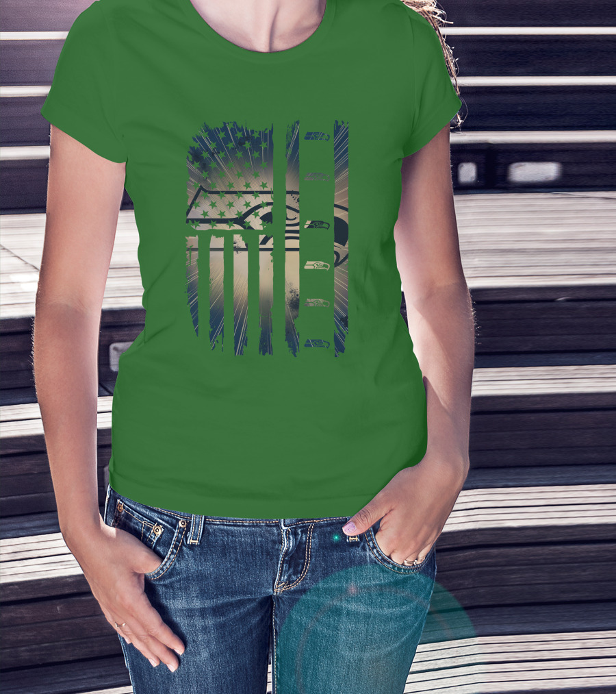 Seattle Seahawks American Flag Distressed Vintage T-Shirt