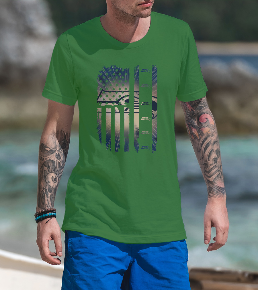 Seattle Seahawks American Flag Distressed Vintage T-Shirt