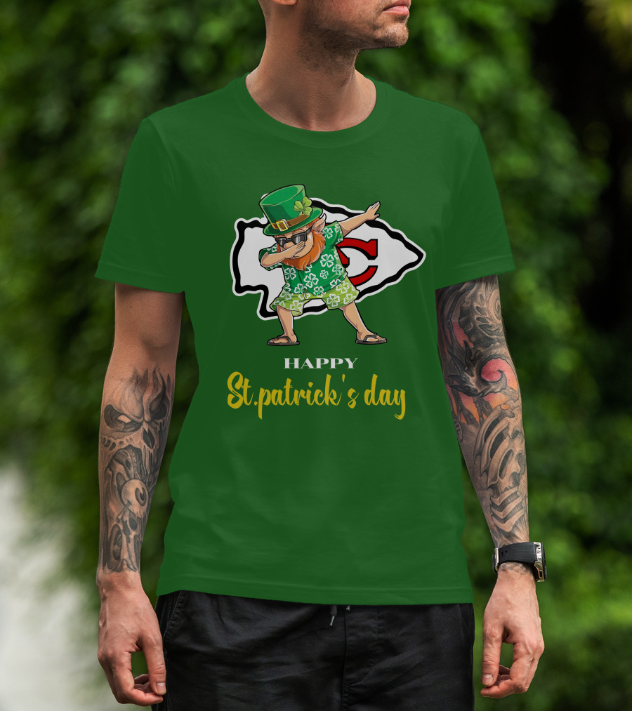Happy St. Patrick's Day Kansas City Chiefs Dabbing Leprechaun T-Shirt