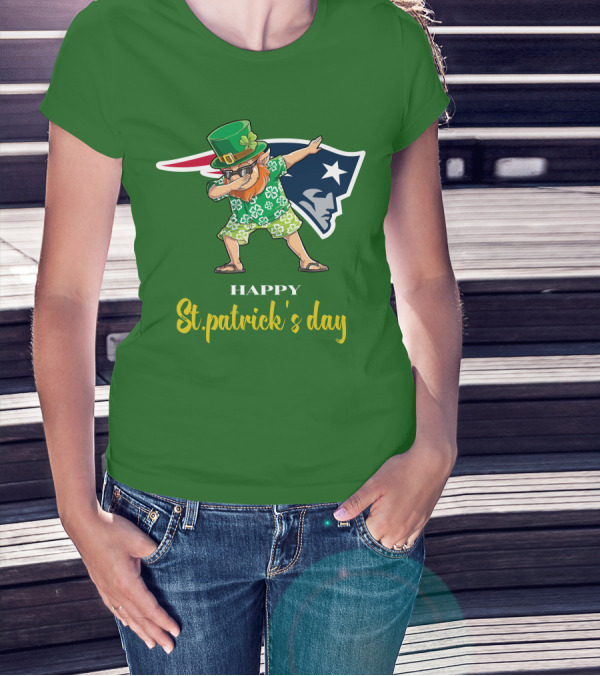 Happy St. Patrick's Day New England Patriots Dabbing Leprechaun T-Shirt