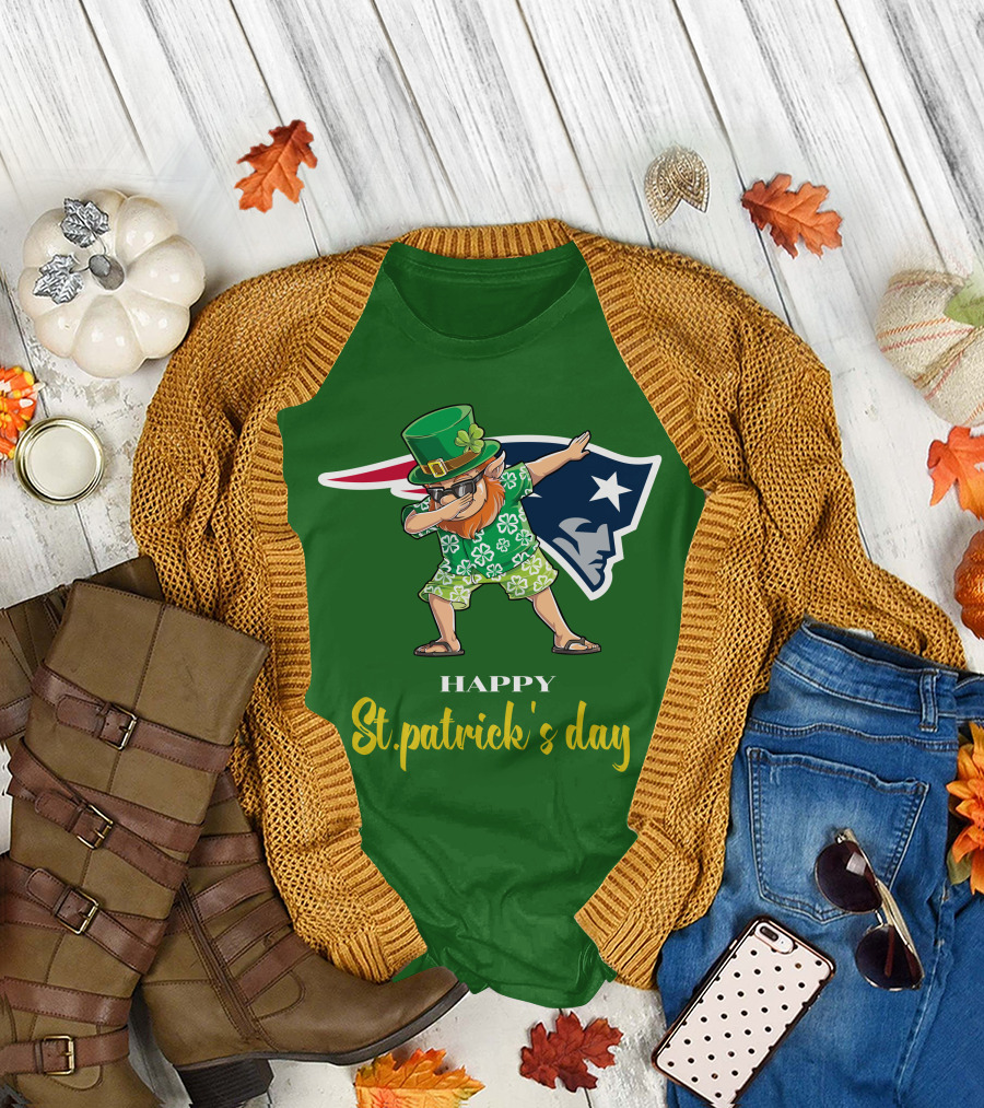 Happy St. Patrick's Day New England Patriots Dabbing Leprechaun T-Shirt