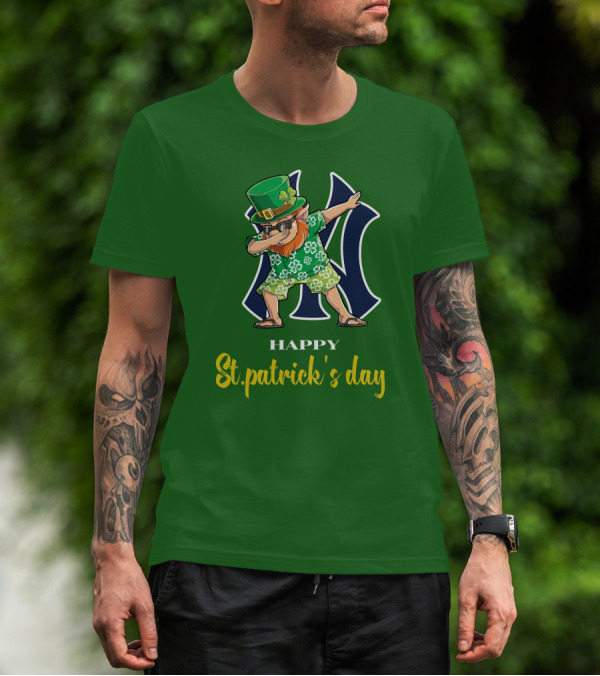 Happy St. Patrick's Day New York Yankees Dabbing Leprechaun T-Shirt