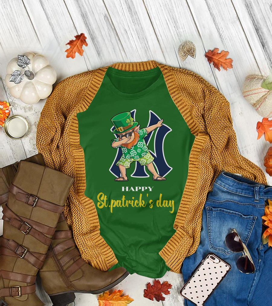 Happy St. Patrick's Day New York Yankees Dabbing Leprechaun T-Shirt