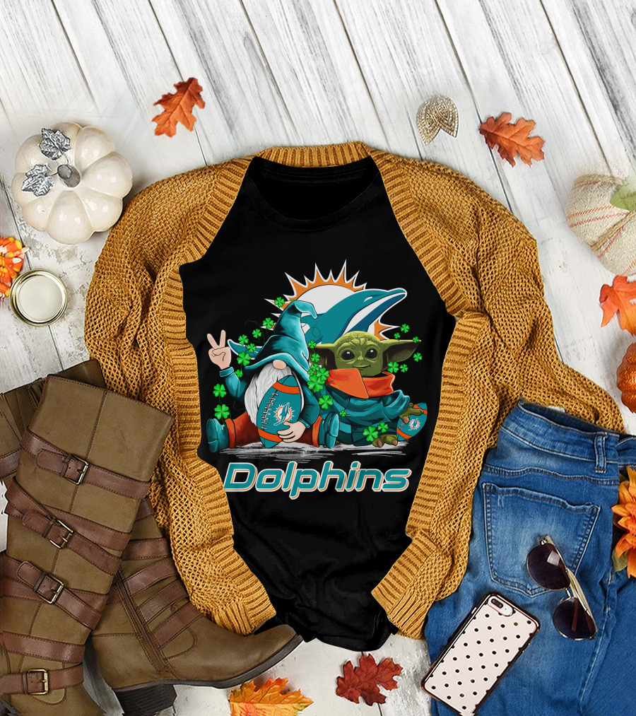 Miami Dolphins Leprechauns Gnomes Baby Yoda Hug T-Shirt