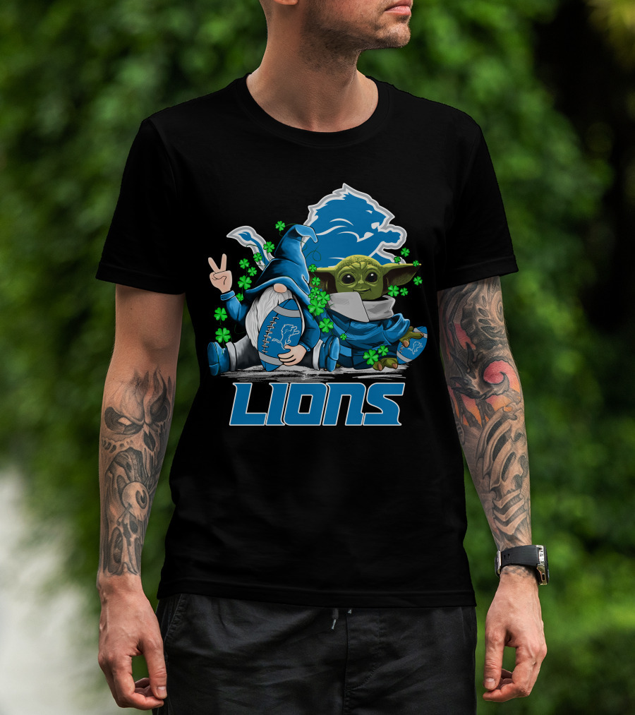 Leprechauns Gnomes Baby Yoda Lions Football Detroit Clover Hug T-Shirt
