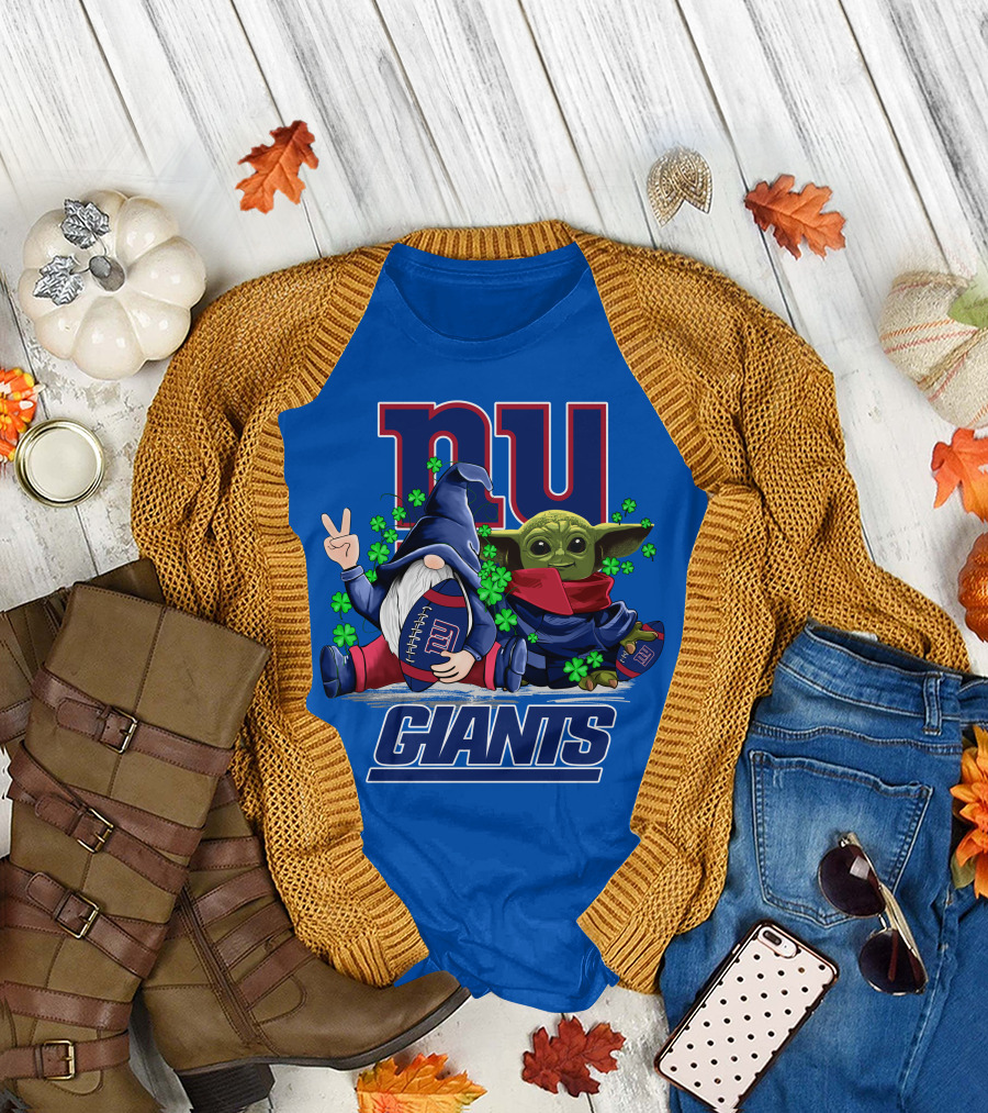 New York Giants Leprechauns Gnomes Baby Yoda Football Clover T-Shirt