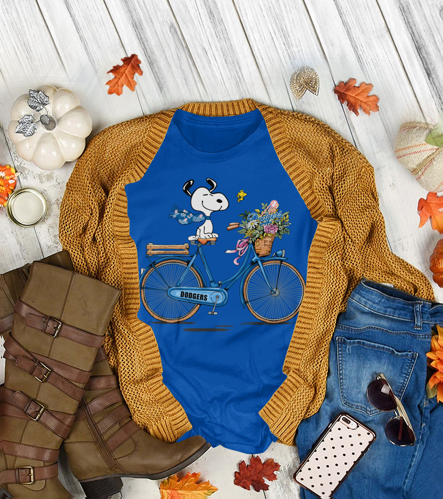 Los Angeles Dodgers Snoopy Riding Bicycle With Woodstock And Flowers T-Shirt