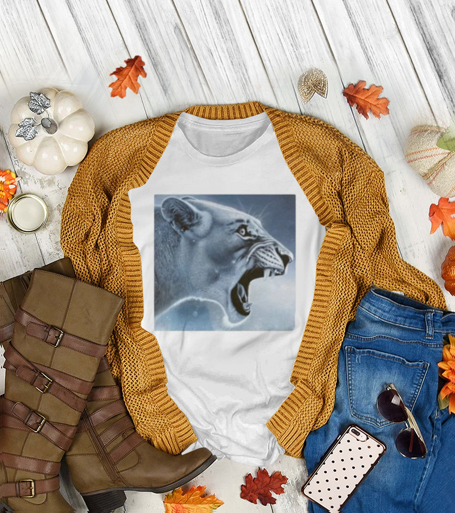 Lion Rage Intense Roar Fierce Expression T-Shirt