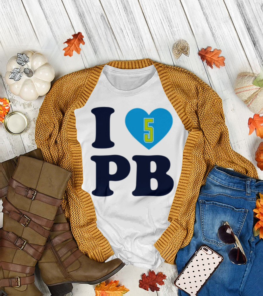 Azzi Fudd I Love 5 Heart Pb Paige Bueckers T-Shirt