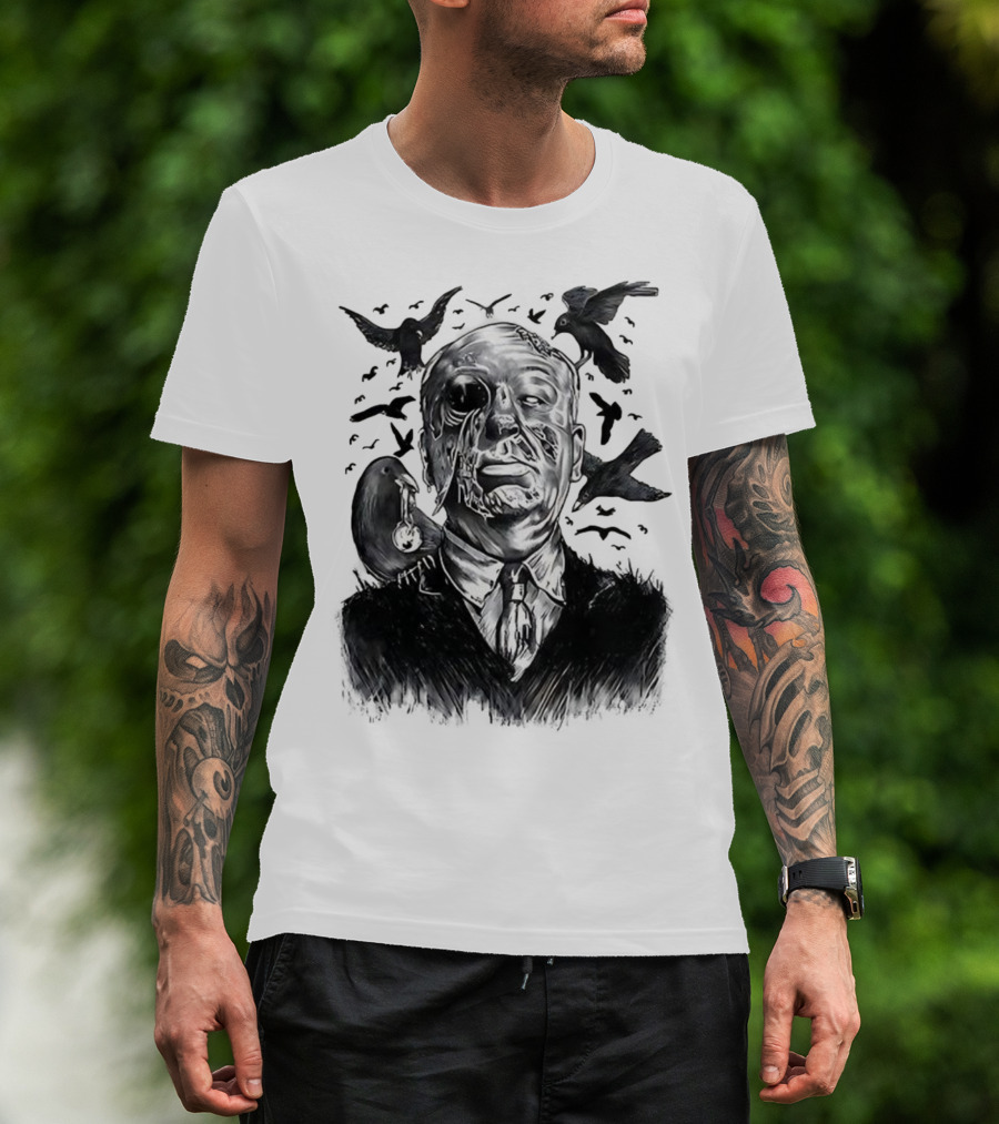 Alfred Hitchcock Birds Attack Horror Halloween Spooky Design T-Shirt