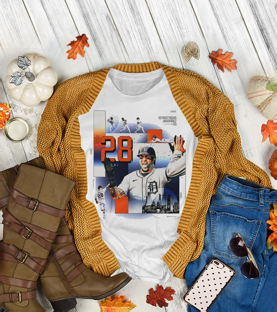 Javier Báez Detroit Tigers Number 28 Baseball Action High Five Urban Skyline T-Shirt