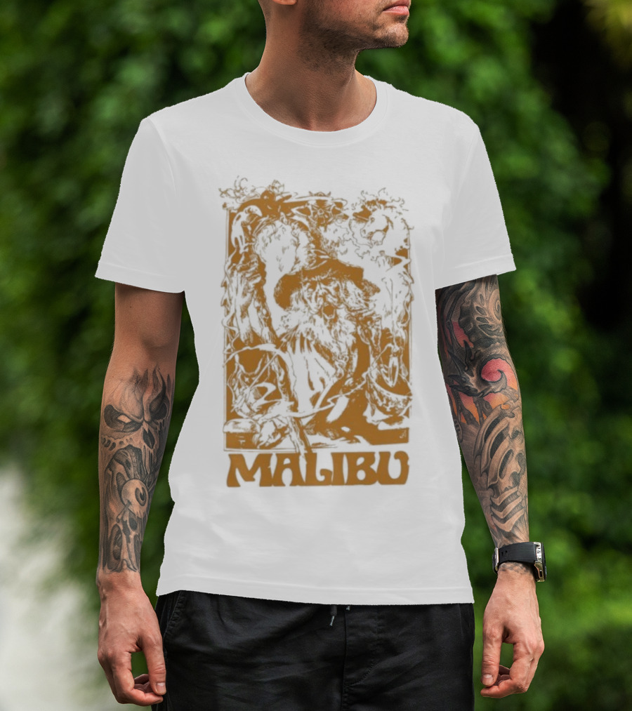 Malibu Wizard Mystical Floral Art Vintage Style T-Shirt
