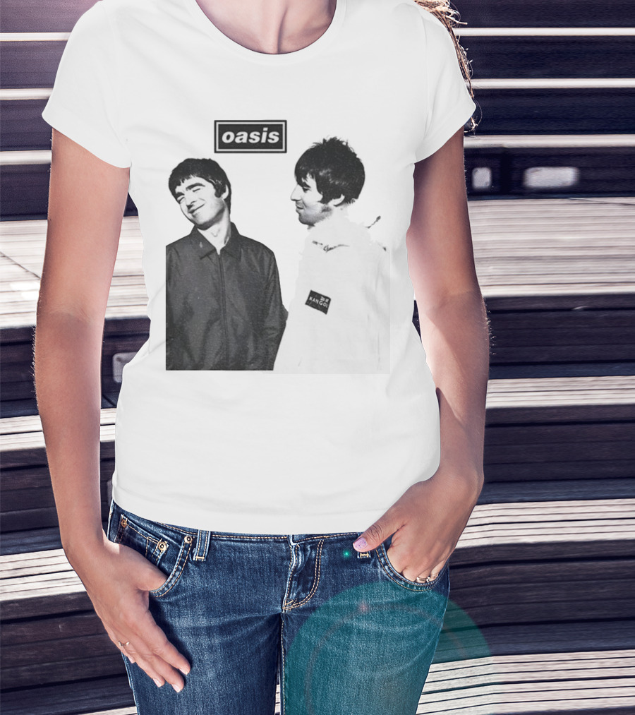 Noel Vs Liam Gallagher Oasis Band Kangol Vintage T-Shirt