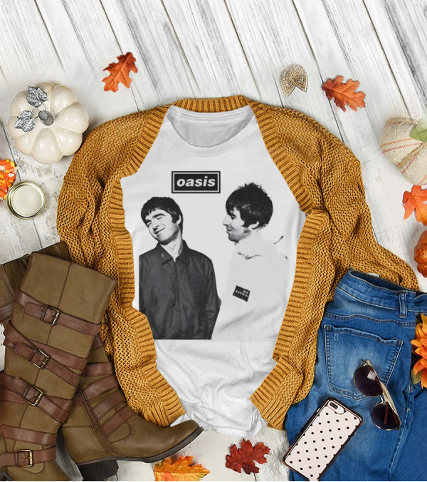 Noel Vs Liam Gallagher Oasis Band Kangol Vintage T-Shirt