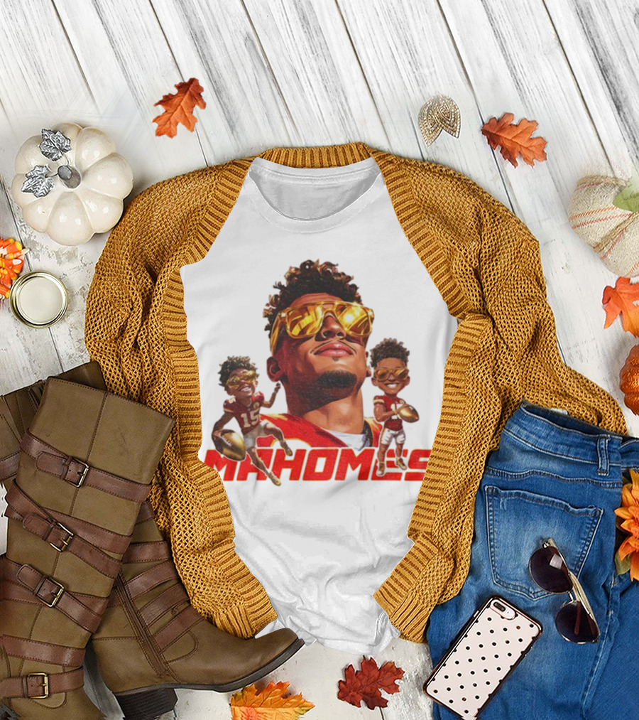 Patrick Mahomes Kansas City Chiefs Football Player Caricature Mahomes 2025 T-Shirt