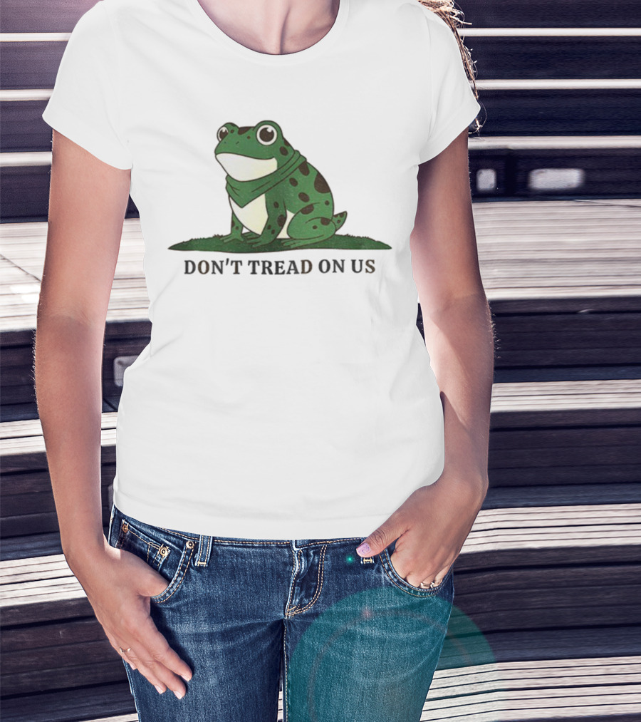 Portland Frog Don't Tread On Us 2025 Political Movement Symbol T-Shirt