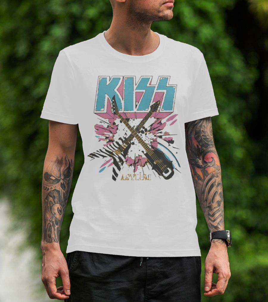 Kiss Asylum Crossed Guitars Burst Design T-Shirt