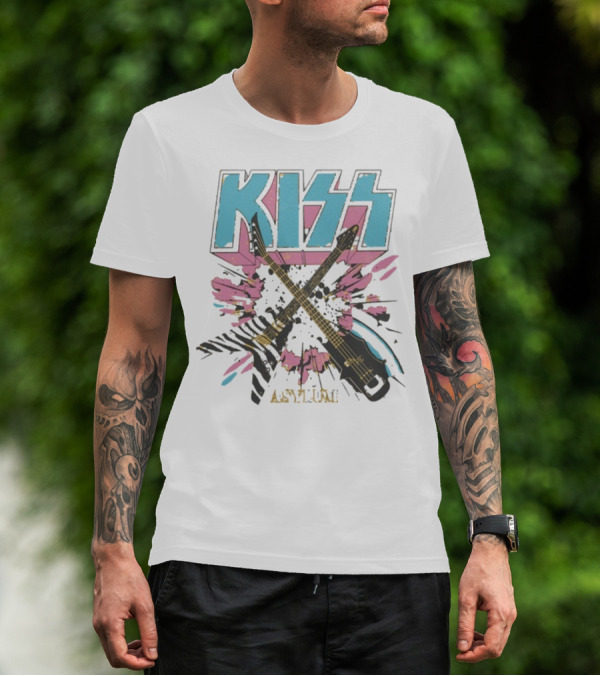 Kiss Asylum Crossed Guitars Burst Design T-Shirt