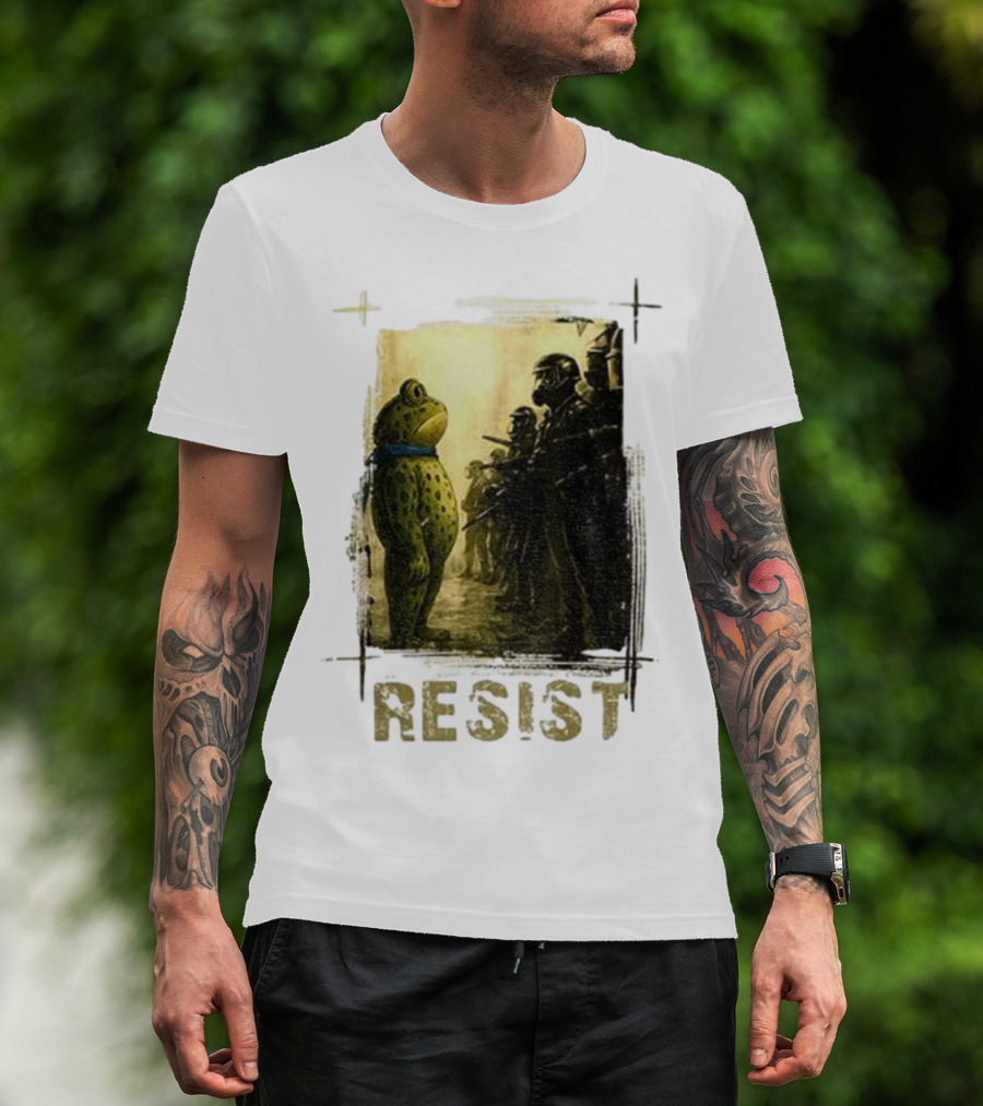 Resist Portland Frog Protest Vintage Activist Police Confrontation T-Shirt