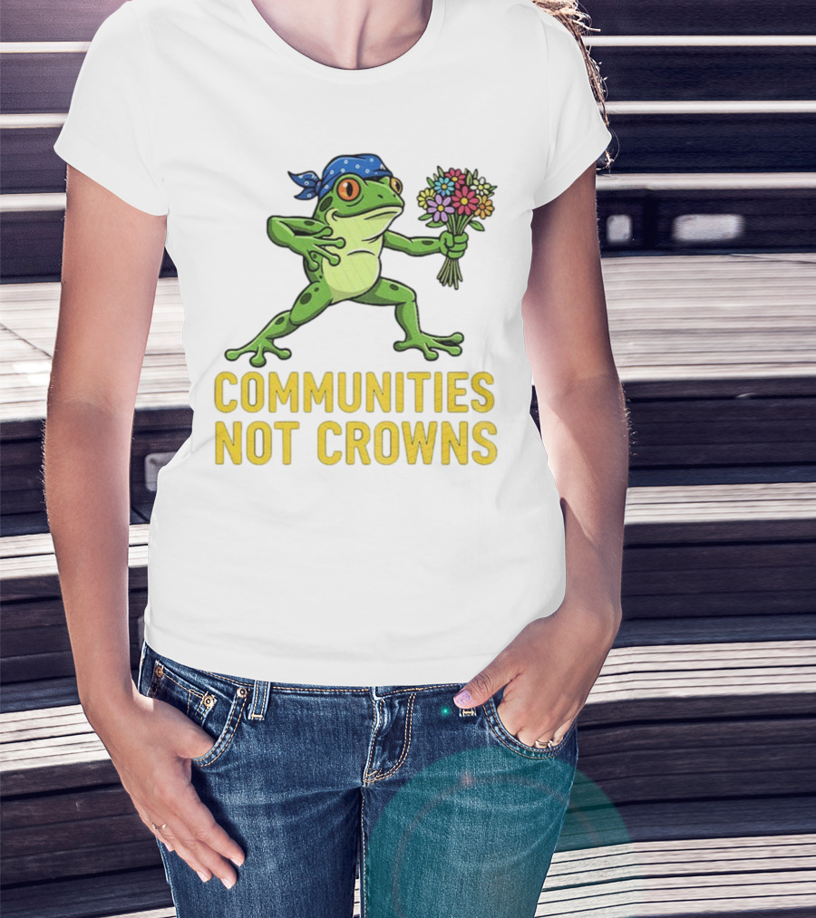 Portland Frog Protester Communities Not Crowns Bandana Frog With Flowers T-Shirt