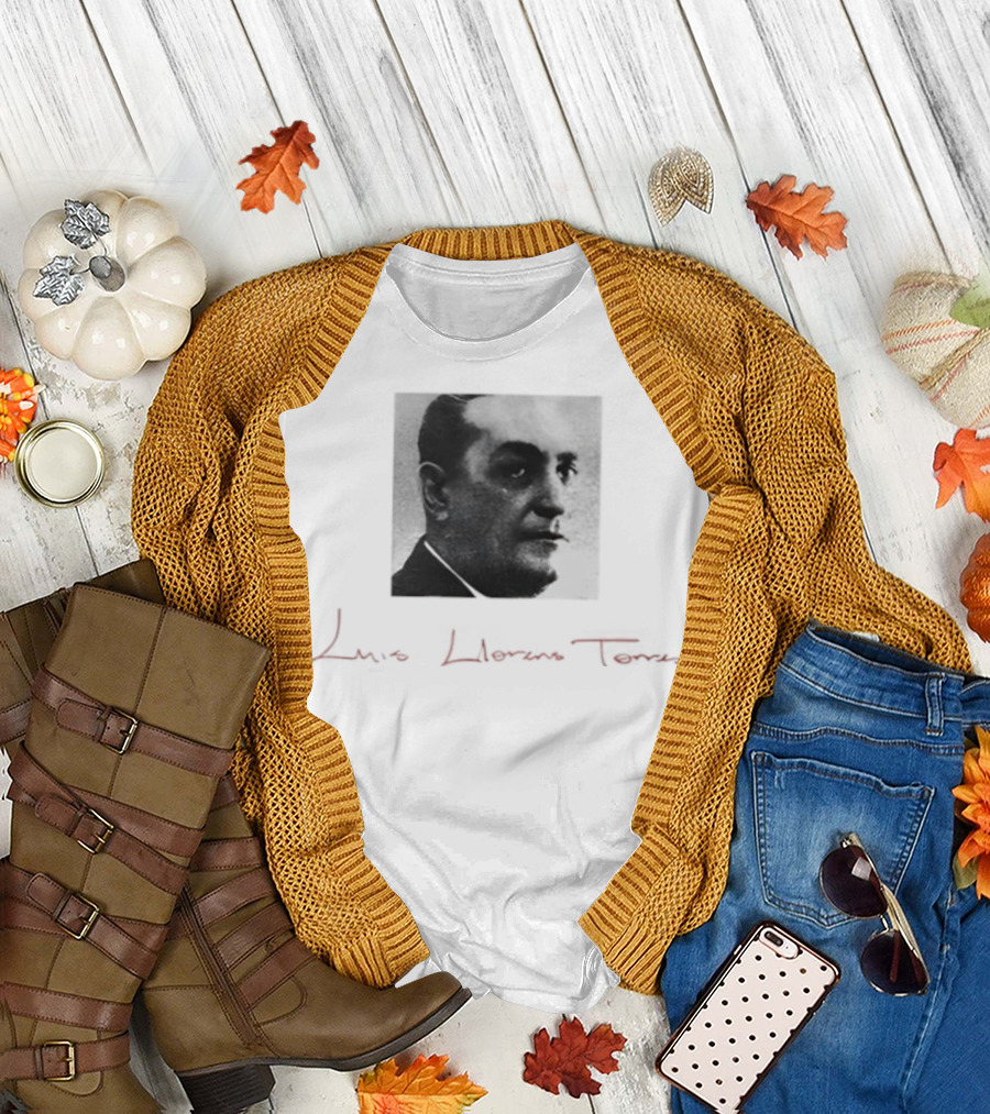 Debí Tirar Más Fotos En La Residencia Luis Llorens Torres T-Shirt