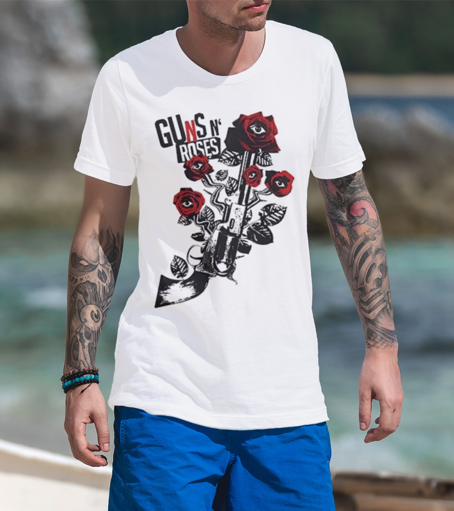 Guns N’ Roses 2025 World Tour Warsaw Red Roses And Pistols T-Shirt