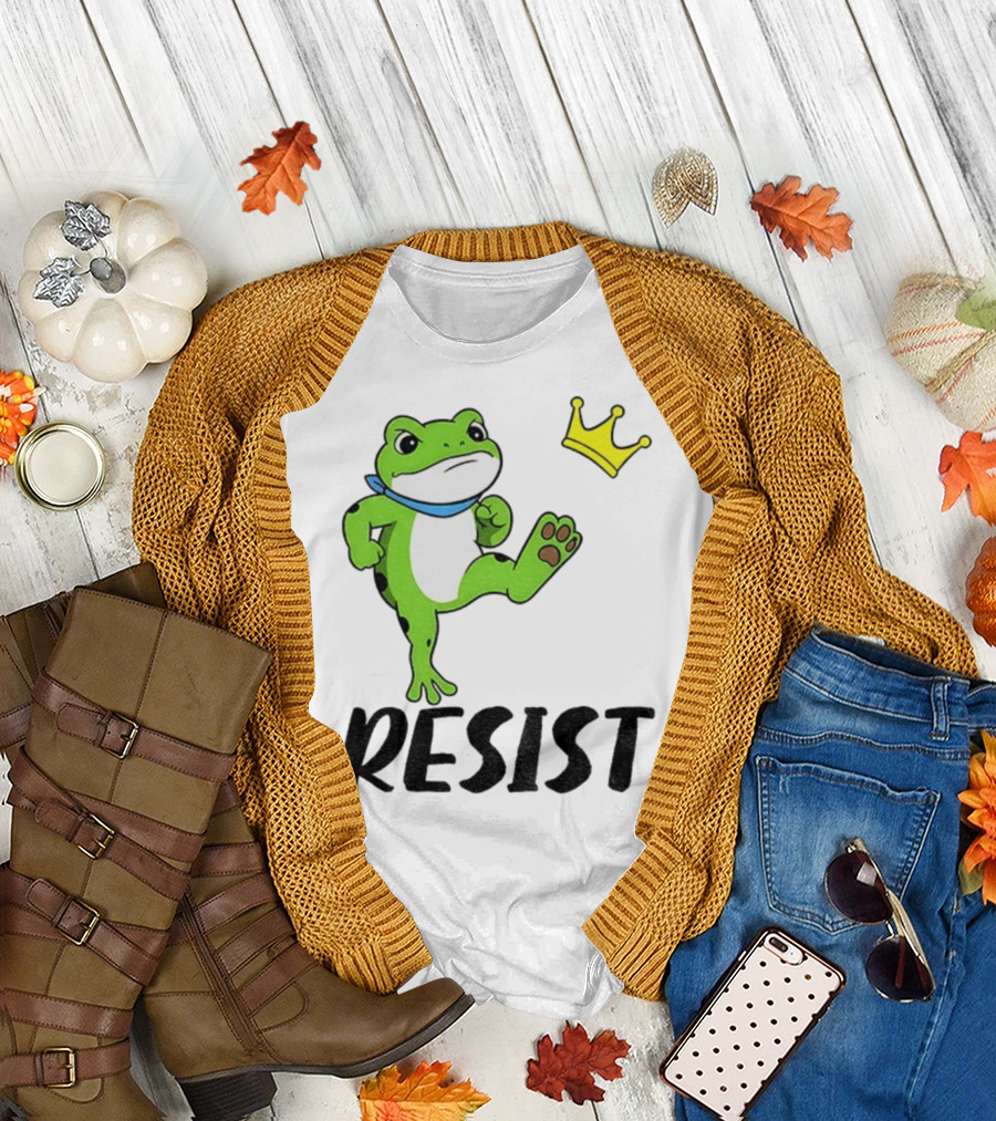 Resist Portland Frog Kicks Crown Political Anti Maga T-Shirt