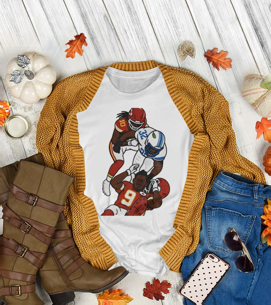 Brian Branch Tackle on Juju Smith-Schuster Detroit Lions Chiefs Football Art T-Shirt