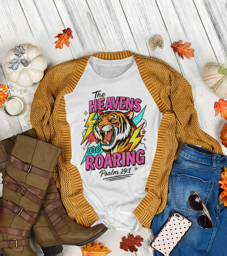 Tigers The Heavens Are Roaring Psalm 19:1 90s Style T-Shirt