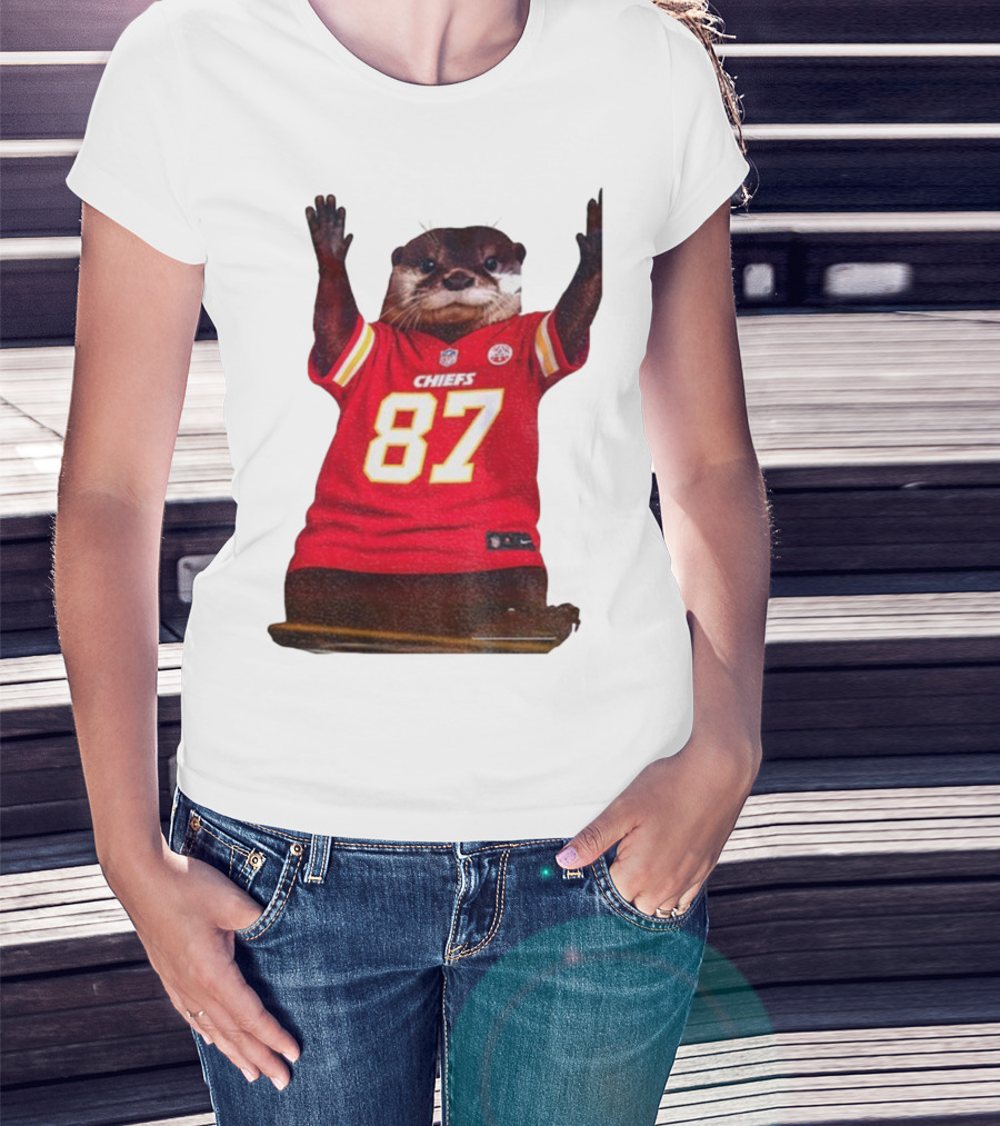 Travis Kelce 87 Kansas City Chiefs Sea Otter NFL Fan Jersey T-Shirt