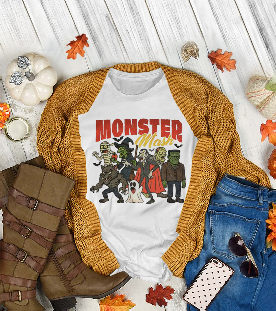 Monster Mash Vintage Horror Movie Vampire Monster Bash T-Shirt