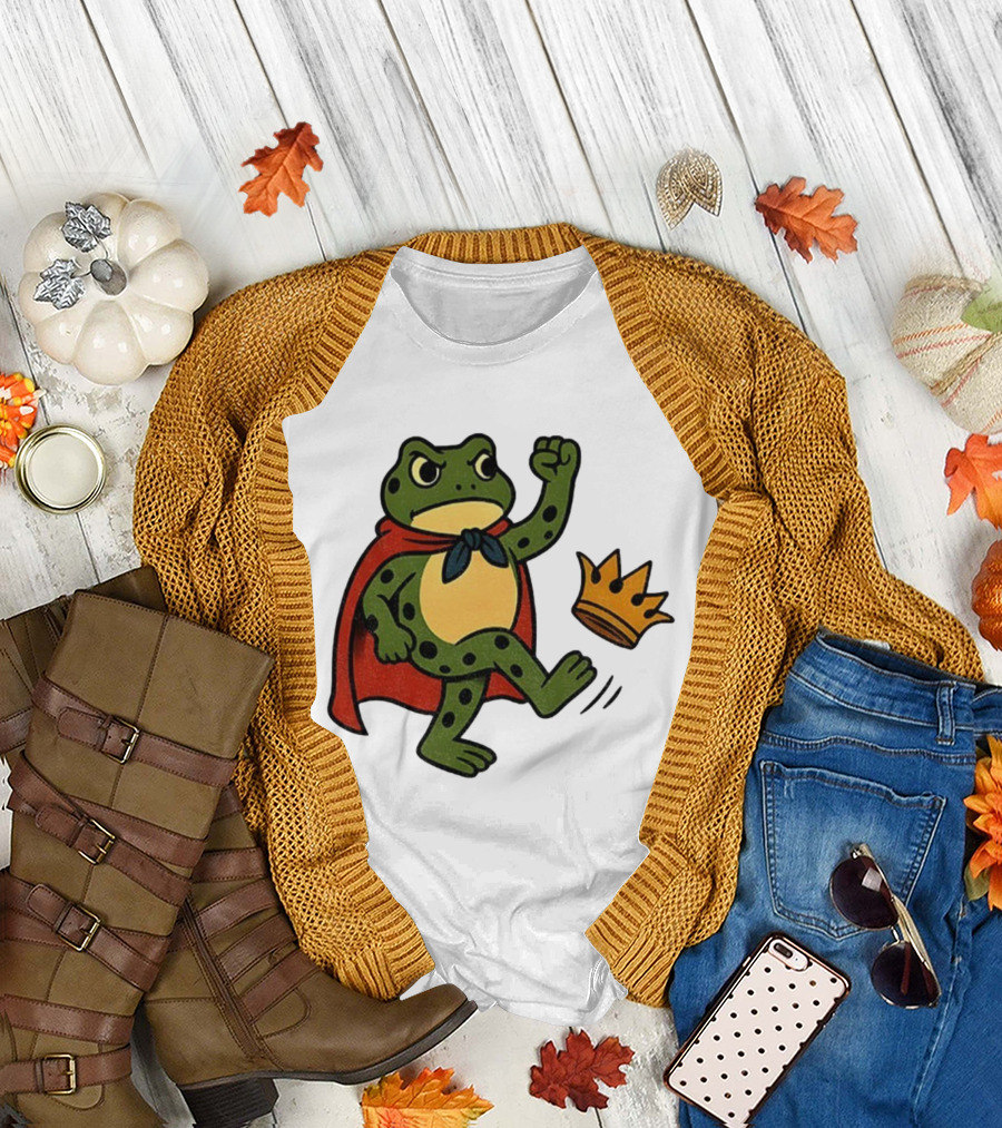 Portland Frog No Kings In America Anti Trump Kicking Crown T-Shirt