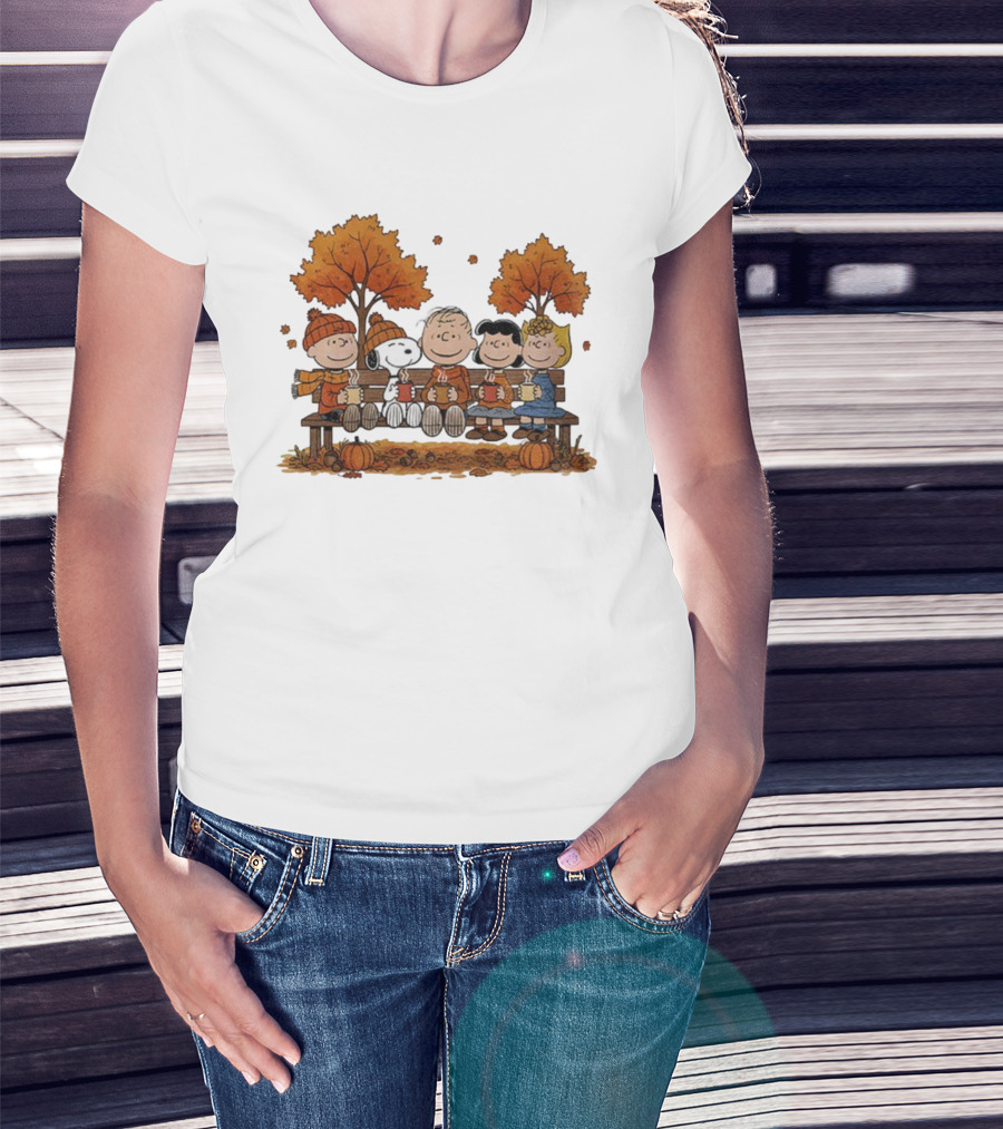 Snoopy Peanuts Friends Fall Autumn Thanksgiving Scene T-Shirt