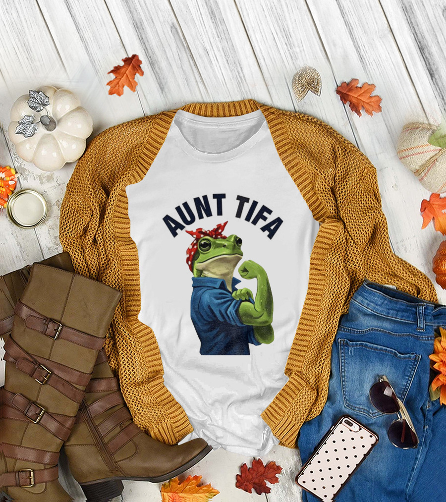 Aunt Tifa Rosie The Riveter Frog Meme Resist T-Shirt
