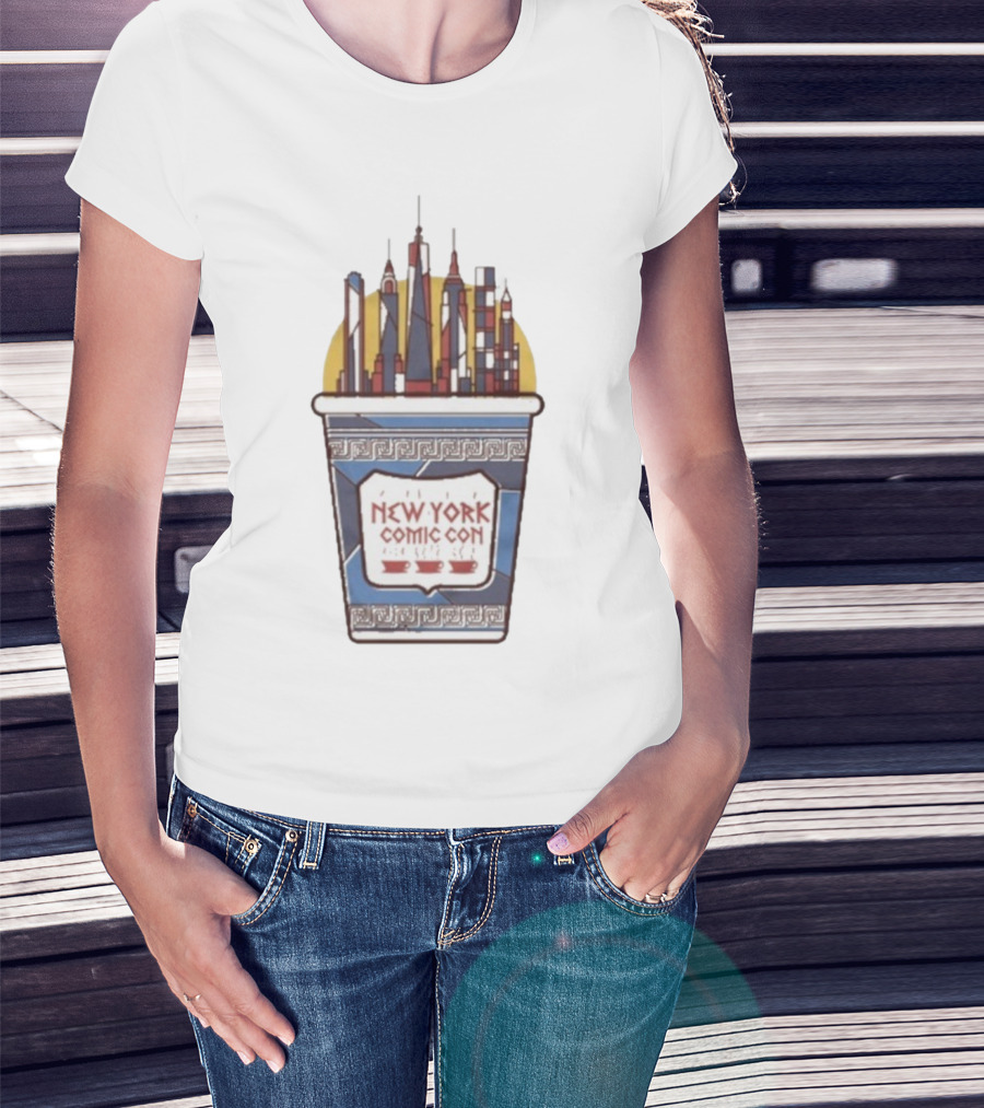 New York Comic Con 2025 Coffee Cup Skyline Tower Design T-Shirt