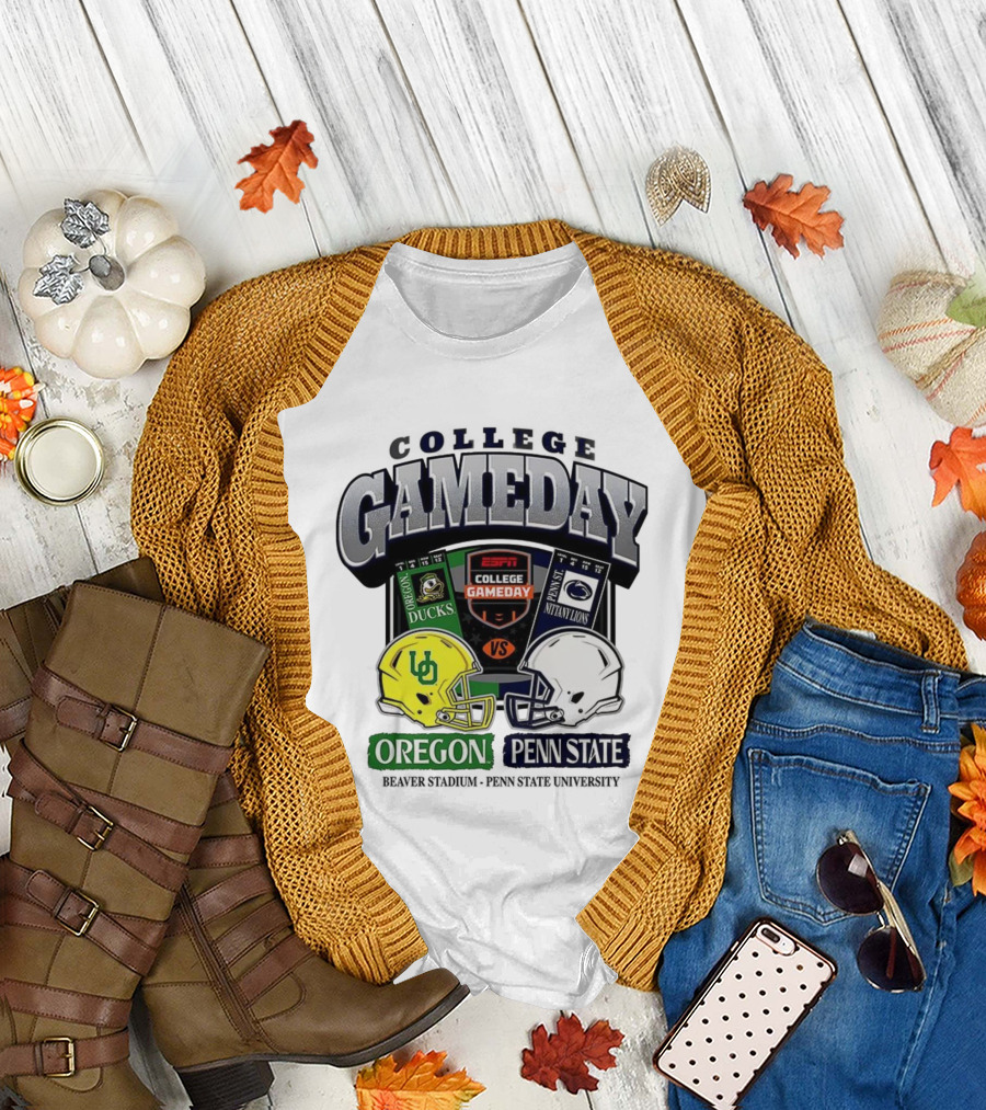 ESPN College Gameday Oregon Ducks vs Penn State Nittany Lions Helmet Matchup T-Shirt
