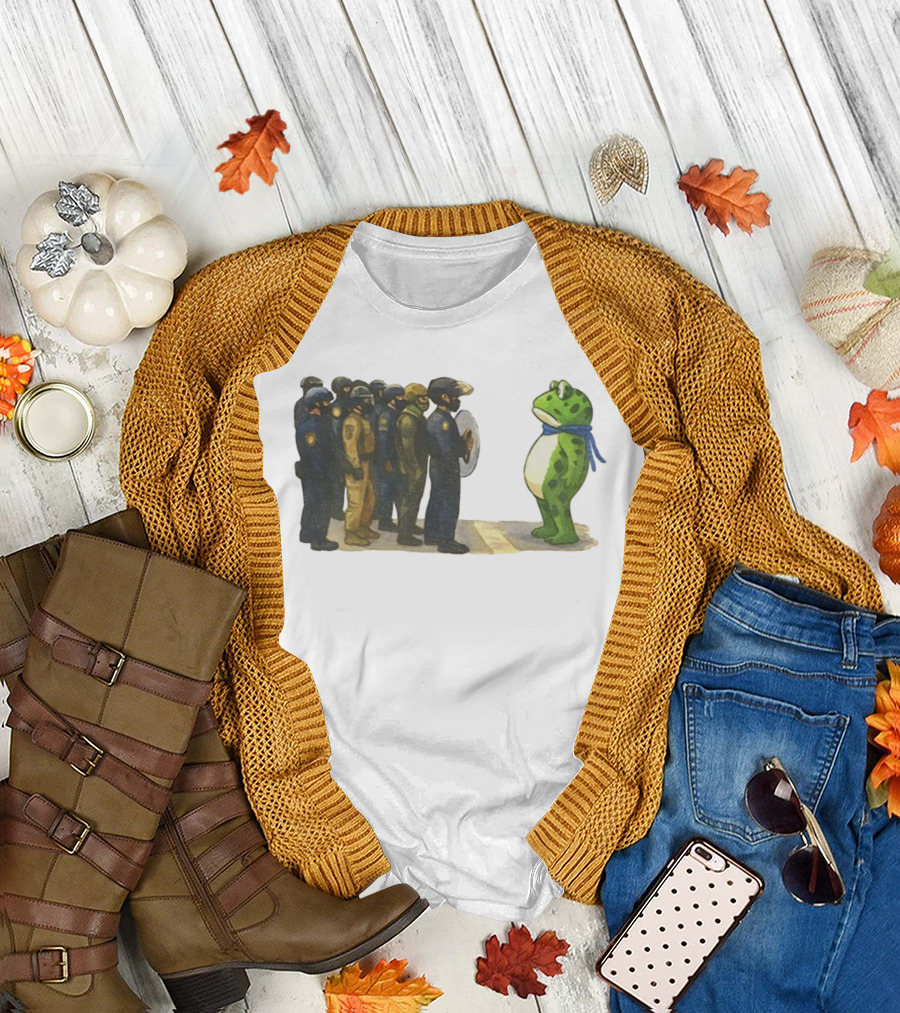 Portland Freedom Frog Anti Ice Resistance Protest Scene T-Shirt