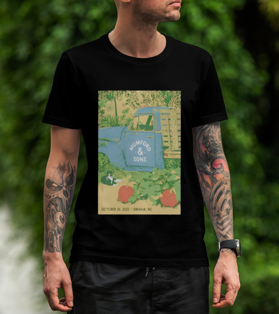 Mumford & Sons Omaha NE October 26 2025 Vintage Truck And Pumpkins T-Shirt