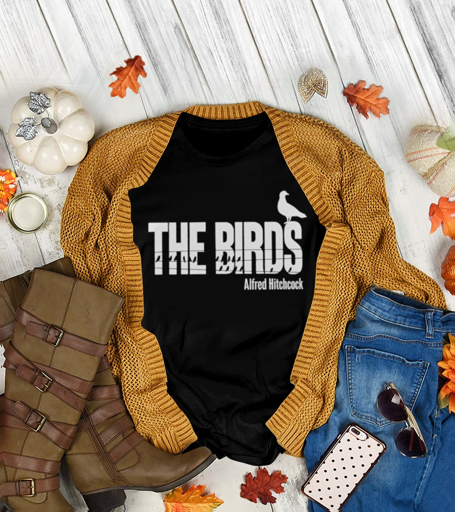 THE BIRDS Alfred Hitchcock Bird Silhouette T-Shirt