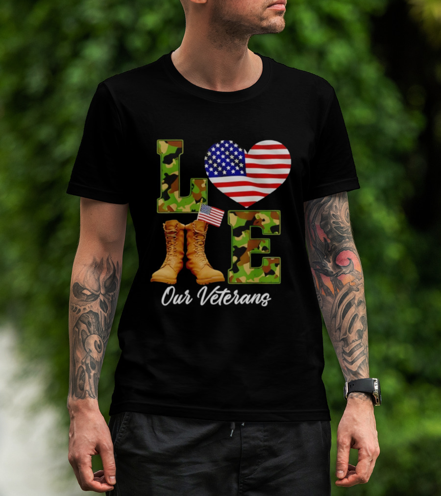 Love Veterans Day American Flag Military Camouflage Boots T-Shirt