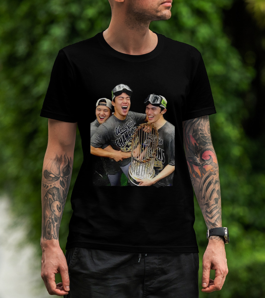 World Series Champions 2025 Yoshinobu Yamamoto Rōki Sasaki Shohei Ohtani Celebration T-Shirt