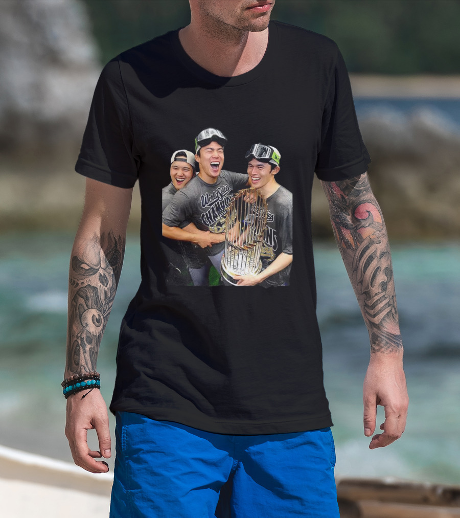 World Series Champions 2025 Yoshinobu Yamamoto Rōki Sasaki Shohei Ohtani Celebration T-Shirt