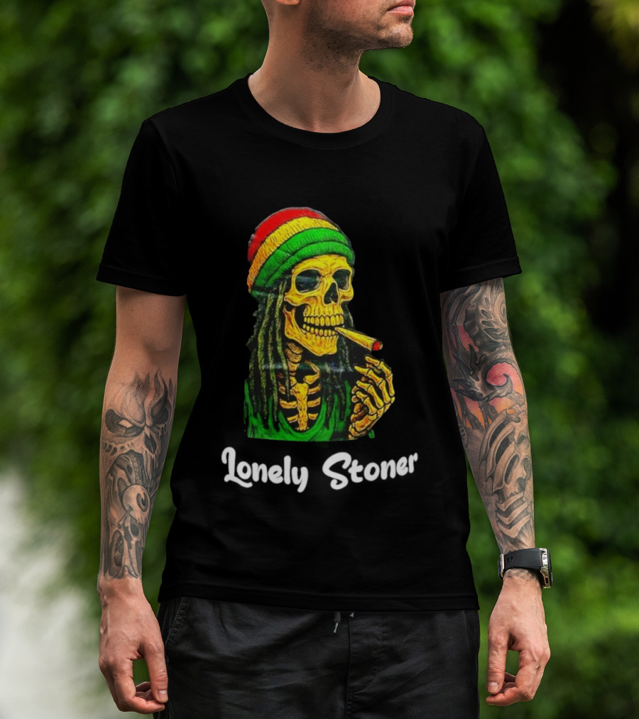 Lonely Stoner Dreadlocked Skull Smoking Rasta Colors T-Shirt